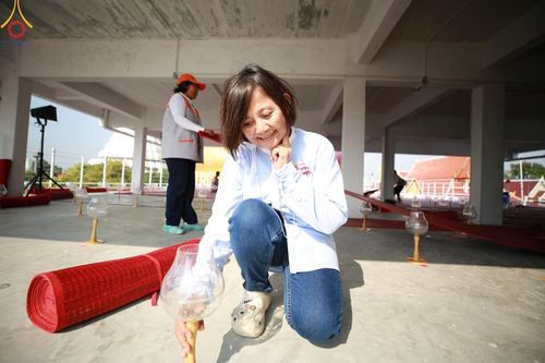 ภาพ No.120924:V.20 เป็นปลื้ม การเตรียมงาน เก็บงาน การรับบุญของเจ้าหน้าที่หน่วยงานต่างๆ เพื่อโครงการธรรมยาตรา กตัญญูบูชา มหาปูชนียาจารย์ พระมงคลเทพมุนี (สด จนฺทสโร) พระผู้ปราบมาร อนุสรณ์สถาน 7 แห่ง ปีที่ 12 ระหว่างวันที่ 2 - 31 มกราคม พ.ศ.2567