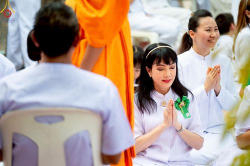 ภาพ No.216764:วันอาทิตย์ที่ 6 เมษายน พ.ศ. 2568 พิธีตัดปอยผม และปลงผมนาคธรรมทายาท โครงการบวชบูชาธรรม81ปี หลวงพ่อธัมมชโย โครงการ 1 และ 2 โครงการนานาชาติ AEC&WAB รุ่น CEO (ผู้บริหาร) รุ่นที่4 ณ หมู่บ้านบรรลุธรรม วัดพระธรรมกาย