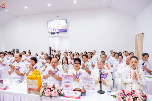 ภาพ No.234677:วันอาทิตย์ที่ 20 กรกฎาคม  พ.ศ.2568 พิธีทอดผ้าป่าภาคพื้นอเมริกา พิธีเจริญพระพุทธมนต์ ฉลองอาคารแก้วธรรมชัยรัตนอนันต์ วัดพระธรรมกายเทนเนสซี ประเทศสหรัฐอเมริกา