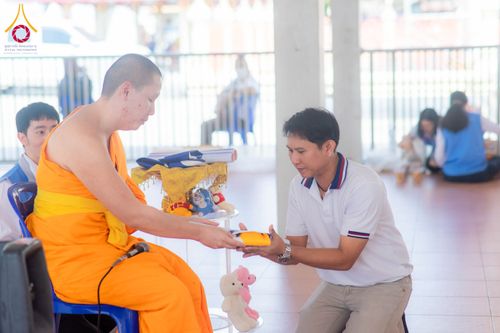 ภาพ No.199964:พิธีทอดผ้าป่าทำนุบำรุงศาสนสถาน ณ วัดบางช้างใต้ ตำบลบางช้าง อำเภอสามพราน จังหวัดนครปฐม ในโครงการธรรมยาตรา กตัญญูบูชา มหาปูชนียาจารย์ พระมงคลเทพมุนี(สด จนฺทสโร) พระผู้ปราบมาร อนุสรณ์สถาน 7 แห่ง ปีที่ 13 วันที่ 22 มกราคม พ.ศ. 2568