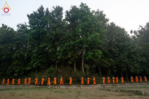 ภาพ No.131050:Photo Story ปฐมบรรพชาชาวพุทธมาร์มา Episode 4/5 วันที่ 13 กุมภาพันธ์พ.ศ. 2567 ณ วัดธัมจักร อรัญกุฏิ บังกลาเทศ