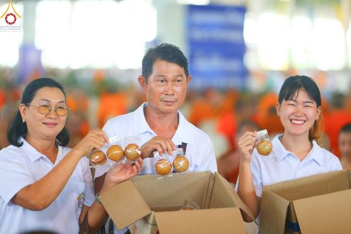 ภาพ No.148057:V.43 ภาพเตรียมงาน ปฎิบัติงาน ของเจ้าหน้าที่ อาสาสมัคร ทุกสถานะ เพื่อความสำเร็จ ในงานวันสมาธิโลก วันอาทิตย์ที่ 4 สิงหาคม พ.ศ.2567