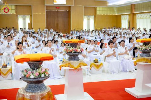 ภาพ No.252837:วันที่ 12 ตุลาคม พ.ศ. 2568 พิธีทอดกฐินครบรอบ 12 ปี เพื่อสร้างถนนธรรมวิถี ณ ศูนย์ปฏิบัติธรรมนครราชสีมา