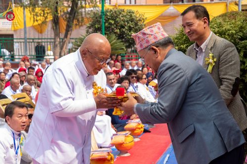 ภาพ No.129788:พิธีตัดปอยผมและแห่นาคธรรมทายาท ในโครงการบรรพชา 1,250 รูป ณ แดนประสูติ สวนลุมพินี ประเทศเนปาล วันที่ 2 มีนาคม พ.ศ. 2567