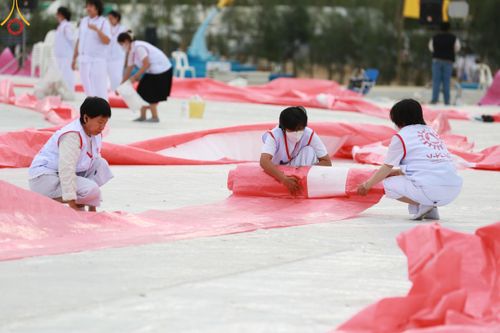 ภาพ No.119593:V.18 ทันทีม การเตรียมงาน เก็บงาน การรับบุญของเจ้าหน้าที่หน่วยงานต่างๆ เพื่อโครงการธรรมยาตรา กตัญญูบูชามหาปูชนียาจารย์ พระมงคลเทพมุนี (สด จนฺทสโร) พระผู้ปราบมาร อนุสรณ์สถาน 7 แห่ง ปีที่ 12 ระหว่างวันที่ 2 - 31 มกราคม พ.ศ.2567