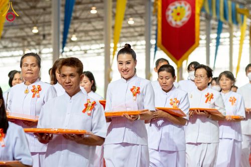 ภาพ No.215595:วันอาทิตย์ต้นเดือนที่ 6 เมษายน พ.ศ. 2568 ขบวนอัญเชิญผ้าป่าสมทบ มหาสังฆทาน 40,000 กว่าวัดทั่วประเทศ ณ สภาธรรมกายสากล วัดพระธรรมกาย