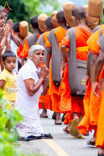 ภาพ No.226456:วันที่ 7-10 พฤษภาคม พ.ศ. 2568 โครงการเดินธรรมยาตรา สยาม-ลังกา ธรรมยาตรา ฉลองเทศกาลวิสาขบูชาแห่งชาติ ศรีลังกา บูชาธรรม 81 ปี หลวงพ่อธัมมชโย เมืองนูวราอิลิยา ประเทศศรีลังกา