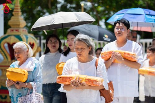 ภาพ No.341664:วันเสาร์ที่ 25 กรกฎาคม พ.ศ. 2569 พิธีตัดปอยผม ปลงผม พิธีบรรพชาอุปสมบทหมู่  โครงการบรรพชาอุปสมบทหมู่ รุ่นเข้าพรรษา ประจำปี 2569 ณ ศูนย์ปฏิบัติธรรมบุญประสาน จังหวัดนครราชสีม