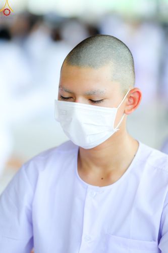 ภาพ No.79330:พิธีขอขมา มอบบาตรและผ้าไตร ในโครงการบรรพชาสามเณรฟื้นฟูพระพุทธศาสนาทั่วไทย โครงการอบรมยุวธรรมทายาท มัชฌิมธรรมทายาท และธรรมทายาทรุ่นอุดมศึกษา ณ สภาธรรมกายสากล วัดพระธรรมกาย วันเสาร์ที่ 1 เมษายน พ.ศ. 2566