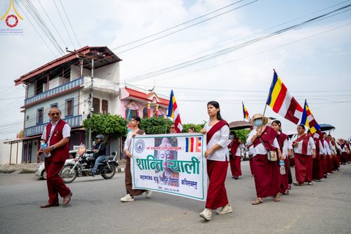 ภาพ No.317003:วันเสาร์ที่ 28 มีนาคม พ.ศ.2569 ธรรมยาตราจาริก ณ ซุ้มประตูลุมพินีเกต(Lumbini Gate) ประเทศเนปาล