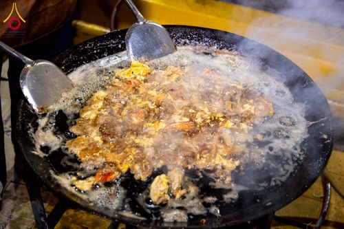 ภาพ No.303776:วันที่ 28 มกราคม พ.ศ. 2569 พิธีถวายภัตตาหารเป็นสังฆทาน แด่พระธรรมยาตรา ณ วัดพระธรรมกาย  จังหวัดปทุมธานี ในโครงการธรรมยาตรา กตัญญูบูชา มหาปูชนียาจารย์ พระมงคลเทพมุนี(สด จนฺทสโร) พระผู้ปราบมาร อนุสรณ์สถาน 7 แห่ง ปีที่ 14