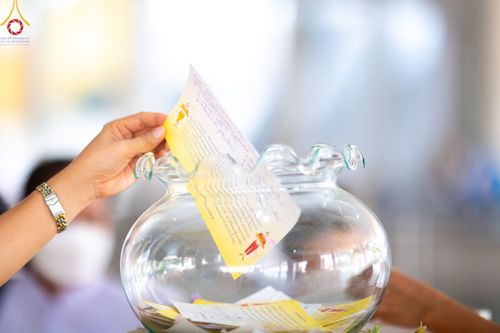 ภาพ No.79428:พิธีบุพเปตพลี ครั้งที่ 133 เพื่ออุทิศบุญกุศลแด่บรรพบุรุษผู้ล่วงลับ วันที่ 5 เมษายน พ.ศ. 2566 ณ วัดพระธรรมกาย