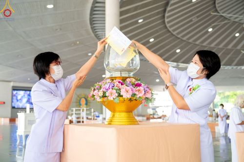 ภาพ No.79427:พิธีบุพเปตพลี ครั้งที่ 133 เพื่ออุทิศบุญกุศลแด่บรรพบุรุษผู้ล่วงลับ วันที่ 5 เมษายน พ.ศ. 2566 ณ วัดพระธรรมกาย