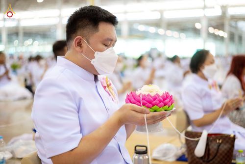 ภาพ No.81664:พิธีหล่อพระประธานเพื่อประดิษฐาน ณ ห้องแก้วสารพัดนึก 2 เนื่องในวันวิสาขบูชา วันเสาร์ที่ 3 มิถุนายน 2566 ณ วัดพระธรรมกาย จ.ปทุมธานี