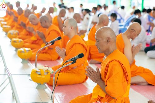 ภาพ No.350906:วันที่ 19 กันยายน พ.ศ.2569 พิธีบรรพชาอุปสมบท โครงการอุปสมบทหมู่บูชาธรรม ครบรอบ 109 ปี วันครูผู้ค้นพบวิชชาธรรมกาย ณ โบสถ์พระไตรปิฏก วัดพระธรรมกาย