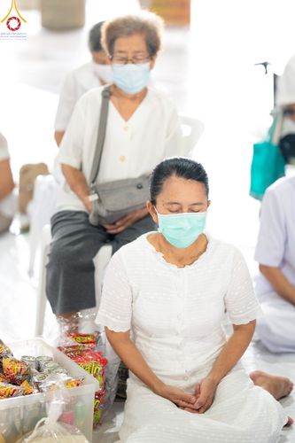 ภาพ No.82887:พิธีตักบาตรฉลองพระบวชใหม่  โครงการธรรมทายาทอุปสมบทหมู่อุดมศึกษา  รุ่นที่50 ภาคฤดูฝน วันเสาร์ที่ 24 มิถุนายน พ.ศ.2566 ณ มหารัตนวิหารคด คอร์ 6 วัดพระธรรมกาย