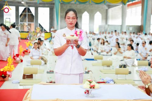 ภาพ No.315690:วันอาทิตย์ ที่ 22 มีนาคม พ.ศ. 2569 พิธีทอดผ้าป่าฉลองพระประธาน พิธีประดิษฐานพระบรมสารีริกธาตุในองค์พระประธาน พิธีจารึกชื่อบรรจุในแผ่นฌาน ณ ศูนย์ปฏิบัติธรรมสมุทรปราการ (บางบ่อ)