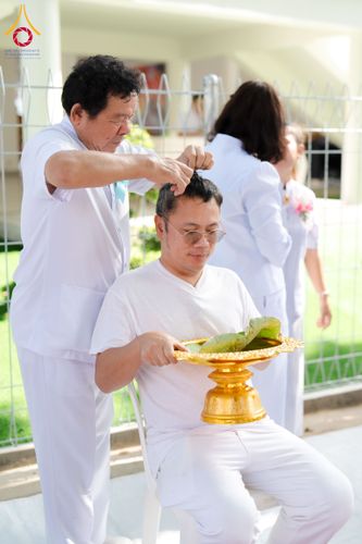 ภาพ No.341228:วันอาทิตย์ที่ 26 กรกฎาคม พ.ศ. 2569 ​โครงการอุปสมบทหมู่บูชาธรรมมหาปูชนียาจารย์ รุ่นที่ ๑ วัดกลางธนรินทร์ ต.บ้านแป้ง อ.พรหมบุรี จ.สิงห์บุรี