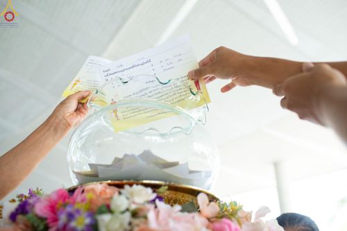 ภาพ No.83991:พิธีบุพเปตพลี ครั้งที่ 137 ร่วมอุทิศบุญกุศลแด่หมู่ญาติที่ล่วงลับไปแล้ว และสืบทอดอายุพระพุทธศาสนา ในวันจันทร์ที่ 17 กรกฎาคม พ.ศ. 2566 ณ หอฉันคุณยายอาจารย์ฯ วัดพระธรรมกาย