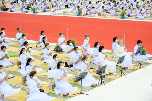 ภาพ No.83911:พิธีมุทิตาอุปสมบทพระมหาเปรียญธรรม ในวันอาทิตย์ที่ 2 กรกฎาคม พ.ศ.2566 ณ สภาธรรมกายสากล วัดพระธรรมกาย