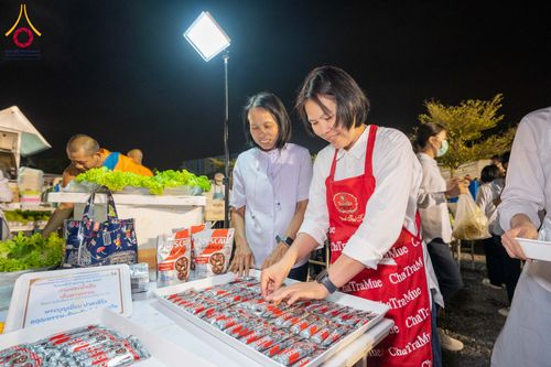 ภาพ No.295789:วันที่ 17 มกราคม พ.ศ. 2569 พิธีถวายภัตตาหารเป็นสังฆทาน แด่พระธรรมยาตรา ณ วัดโบสถ์บน ต.บางคูเวียง จ.นนทบุรี อนุสรณ์สถานลำดับที่ 4 สถานที่เกิดด้วยกายธรรม ในโครงการธรรมยาตรา กตัญญูบูชา มหาปูชนียาจารย์ พระมงคลเทพมุนี(สด จนฺทสโร) พระผู้ปราบมาร อนุสรณ์สถาน 7 แ