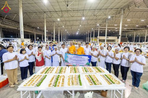 ภาพ No.279121:วันที่ 2 มกราคม พ.ศ.2569 พิธีถวายภัตตาหารเป็นสังฆทาน แด่พระธรรมยาตรา ณ วัดพระธรรมกาย ปทุมธานี ในโครงการธรรมยาตรา กตัญญูบูชา มหาปูชนียาจารย์ พระมงคลเทพมุนี(สด จนฺทสโร) พระผู้ปราบมาร อนุสรณ์สถาน 7 แห่ง ปีที่ 14