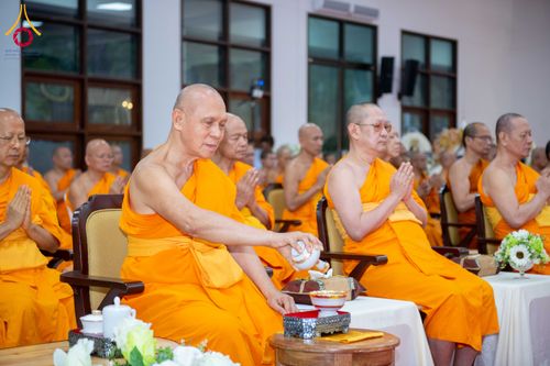 ภาพ No.314933:วันอาทิตย์ที่ 22 มีนาคม พ.ศ. 2569 พิธีบำเพ็ญกุศล คุณพ่อณรงค์ จินตมากุล  สิริอายุ 99 ปี 11 เดือน โยมบิดา พระครูปลัดรัตนวีรวัฒน์ (รังสฤษดิ์ อิทฺธิจินตโก) ที่ปรึกษาเจ้าคณะจังหวัดปทุมธานี เจ้าอาวาสวัดพระธรรมกาย  ณ ห้องปลูกศรัทธา 2 วัดพระธรรมกาย ปทุมธานี