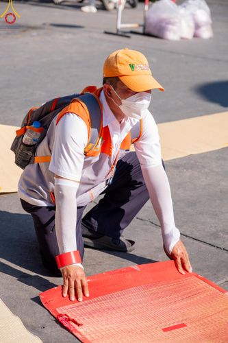 ภาพ No.105856:V.2 ทุ่มเท การเตรียมงาน เก็บงาน การรับบุญของเจ้าหน้าที่หน่วยงานต่างๆ เพื่อโครงการธรรมยาตรา กตัญญูบูชามหาปูชนียาจารย์ พระมงคลเทพมุนี (สด จนฺทสโร) พระผู้ปราบมาร อนุสรณ์สถาน 7 แห่ง ปีที่ 12 ระหว่างวันที่ 2 - 31 มกราคม พ.ศ.2567