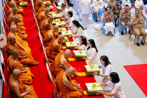 ภาพ No.309006:วันอาทิตย์ที่ 8 กุมภาพันธ์ พ.ศ. 2569  พิธีต้อนรับพระบัญชาสมเด็จพระสังฆราช แต่งตั้ง  “พระครูปลัดรัตนวีรวัฒน์” (รังสฤษดิ์ อิทฺธิจินฺตโก) เจ้าอาวาสวัดพระธรรมกาย ให้ดำรงตำแหน่ง “ที่ปรึกษาเจ้าคณะจังหวัดปทุมธานี”