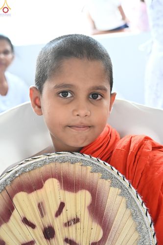 ภาพ No.278705:วันที่ 30 ตุลาคม พ.ศ.2568 กฐินสมทบต่างประเทศ โดยคณะศิษยานุศิษย์ บูชาธรรม 81 ปี หลวงพ่อธัมมชโย ณ วัดศรีสุดาสนะ รังกุต วิหาร ประเทศศรีลังกา