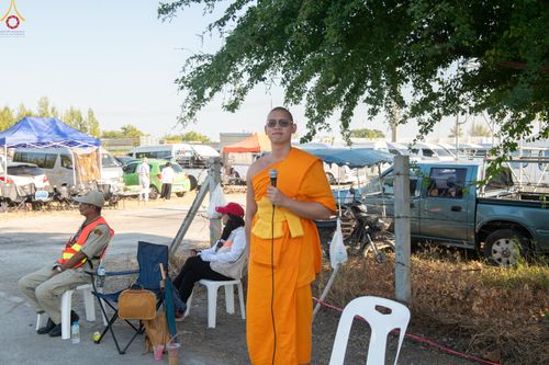 ภาพ No.301474:ภาพเบื้องหลังอาสาสมัครรวมใจ ชุดที่ 4 ในโครงการธรรมยาตรา กตัญญูบูชา มหาปูชนียาจารย์ พระมงคลเทพมุนี(สด จนฺทสโร) พระผู้ปราบมาร อนุสรณ์สถาน 7 แห่ง ปีที่ 14