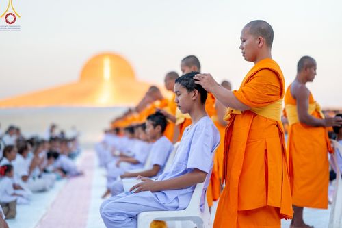 ภาพ No.132746:พิธีปลงผมยุวธรรมทายาท รุ่นที่ 32 มัชฌิมธรรมทายาท รุ่นที่ 28 ณ ลานธรรม วัดพระธรรมกาย วันเสาร์ที่ 30 มีนาคม พ.ศ. 2567
