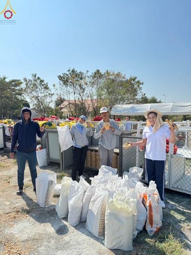 ภาพ No.204115:V.52 สารพัดV สารพัดดี ที่วัดสองพี่น้อง ในโครงการธรรมยาตรา กตัญญูบูชา มหาปูชนียาจารย์ พระมงคลเทพมุนี(สด จนฺทสโร) พระผู้ปราบมาร อนุสรณ์สถาน 7 แห่ง ปีที่ 13 ระหว่างวันที่ 2-31 มกราคม พ.ศ. 2568