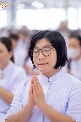 ภาพ No.123116:พิธีตักบาตร และพิธีบูชาข้าวพระ ในวันอาทิตย์ต้นเดือนที่ 4 กุมภาพันธ์ พ.ศ. 2567 ณ วัดพระธรรมกาย จ.ปทุมธานี