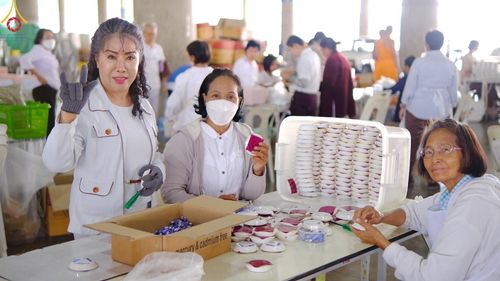 ภาพ No.208179:V.55 สารพัดV สารพัดดี ที่วัดพระธรรมกาย ในโครงการธรรมยาตรา กตัญญูบูชา มหาปูชนียาจารย์ พระมงคลเทพมุนี (สด จนฺทสโร) พระผู้ปราบมาร อนุสรณ์สถาน 7 แห่ง ปีที่ 13 ระหว่างวันที่ 2-31 มกราคม พ.ศ. 2568