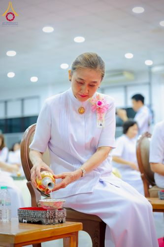 ภาพ No.221472:วันอาทิตย์ที่ 27 เมษายน พ.ศ. 2568 พิธีเจริญพระพุทธมนต์สมโภชดวงแก้วธรรมชัย เนื่องในโอกาสบูชาธรรม 81 ปีหลวงพ่อธัมมชโย อัญเชิญประดิษฐานเนื่องในโอกาสสถาปนาวัดพระธรรมกายไอซ์แลนด์ ณ อาคารปลูกศรัทธา 1 วัดพระธรรมกาย อำเภอคลองหลวง จังหวัดปทุมธานี