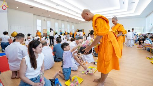 ภาพ No.139601:กิจกรรมวันวิสาขบูชา ณ Dhammakaya Centre Singapore วันที่ 21-22 พฤษภาคม พ.ศ. 2567