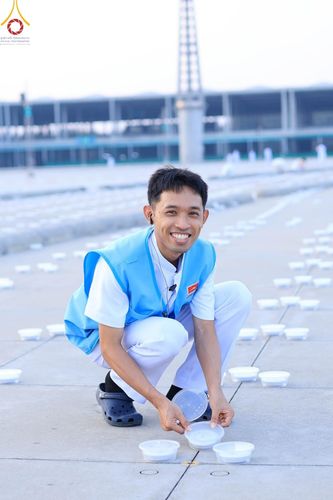 ภาพ No.58324:V.41 เทหมดใจ  ลุยต่อไป ร้อยซาวปี การเตรียมงาน การปฏิบัติงาน และการเก็บงาน ของเจ้าหน้าที่หน่วยงานต่างๆ เพื่อพิธีฉลองอายุวัฒนมงคล 80 ปี หลวงพ่อธัมมชโย และรับถวายมหาสังฆทาน 10,000 กว่าวัดทั่วประเทศ ในวันคุ้มครองโลก จันทร์ที่ 22 เมษายน พ.ศ. 2567