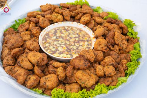 ภาพ No.191122:พิธีถวายภัตตาหารเป็นสังฆทาน แด่พระธรรมยาตรา ณ อนุสรณ์สถานคลองบางนางแท่น อ.สามพราน จ.นครปฐม ในโครงการธรรมยาตรา กตัญญูบูชา มหาปูชนียาจารย์ พระมงคลเทพมุนี(สด จนฺทสโร) พระผู้ปราบมาร อนุสรณ์สถาน 7 แห่ง ปีที่ 13 วันที่ 8 มกราคม พ.ศ. 2568