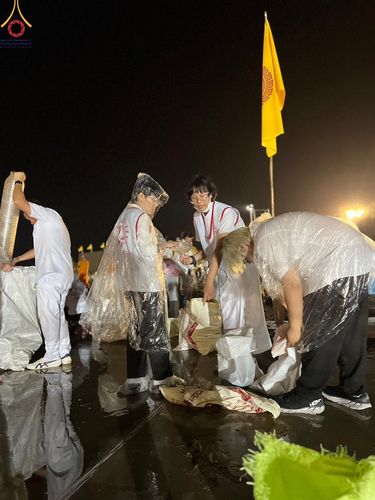 ภาพ No.119484:V.18 ทันทีม การเตรียมงาน เก็บงาน การรับบุญของเจ้าหน้าที่หน่วยงานต่างๆ เพื่อโครงการธรรมยาตรา กตัญญูบูชามหาปูชนียาจารย์ พระมงคลเทพมุนี (สด จนฺทสโร) พระผู้ปราบมาร อนุสรณ์สถาน 7 แห่ง ปีที่ 12 ระหว่างวันที่ 2 - 31 มกราคม พ.ศ.2567