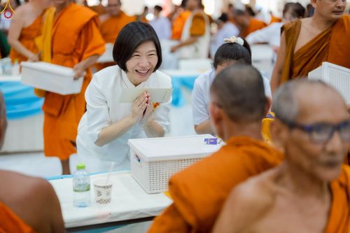 ภาพ No.233624:วันจันทร์ที่ 7 กรกฎาคม พ.ศ. 2568 จังหวัดบุรีรัมย์รวมใจ สัมมนาคณะสงฆ์ เพื่อฟื้นฟูพระพุทธศาสนา  โครงการทอดกฐินสามัคคีทั่วไทย 30,000 วัด ประจำปีพุทธศักราช 2568 และพิธีถวายมหาสังฆทาน 300 กว่าวัด โดยคณะศิษยานุศิษย์ บูชาธรรม 81 ปี หลวงพ่อธัมมชโย  ณ วัดกลาง พระ