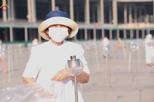 ภาพ No.125461:V.27 มาฆะ สาธุ  การรับบุญเตรียมงาน ปฎิบัติงาน เก็บงาน ของเจ้าหน้าที่หน่วยงานต่างๆ เพื่อวันมาฆบูชา วันเสาร์ที่ 24 กุมภาพันธ์  พ.ศ. 2567 ณ วัดพระธรรมกาย จ.ปทุมธานี