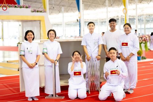 ภาพ No.134671:V.35 เพื่อบุญต้นเดือน การรับบุญของเจ้าหน้าที่หน่วยงานต่างๆ เพื่องานบุญวันอาทิตย์ต้นเดือน ณ วัดพระธรรมกาย วันที่ 7 เมษายน พ.ศ. 2567