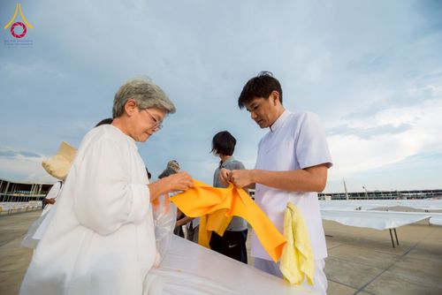 ภาพ No.217834:วันที่ 10-14 เมษายน พ.ศ. 2568 เจ้าหน้าที่อาสาสมัคร เตรียมงานวันคุ้มครองโลก ชุดที่ 2 วัดพระธรรมกาย จ.ปทุมธานี