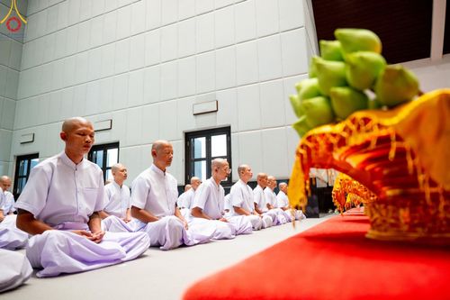 ภาพ No.156761:พิธีบรรพชาอุปสมบท ธรรมทายาท โครงการอุปสมบทหมู่บูชาธรรมครบรอบ 107 ปี วันครูผู้ค้นพบวิชชาธรรมกาย ณ โบสถ์พระไตรปิฏก วัดพระธรรมกาย วันเสาร์ที่ 14 กันยายน พ.ศ. 2567