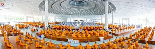 ภาพ No.229775:วันที่ 25 มิถุนายน พ.ศ. 2568 (แรม 15 ค่ำ เดือน 7) พิธีบุพเปตพลี ครั้งที่ 166 ร่วมอุทิศบุญแด่หมู่ญาติที่ล่วงลับไปแล้ว และสืบทอดอายุพระพุทธศาสนา ณ หอฉันคุณยายอาจารย์ฯ วัดพระธรรมกาย