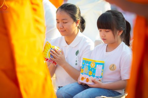 ภาพ No.193054:พิธีตักบาตรพระธรรมยาตรา ณ อนุสรณ์สถานคลองบางนางแท่น อ.สามพราน จ.นครปฐม ในโครงการธรรมยาตรา กตัญญูบูชา มหาปูชนียาจารย์ พระมงคลเทพมุนี(สด จนฺทสโร) พระผู้ปราบมาร อนุสรณ์สถาน 7 แห่ง ปีที่ 13 วันที่ 11 มกราคม พ.ศ.2568