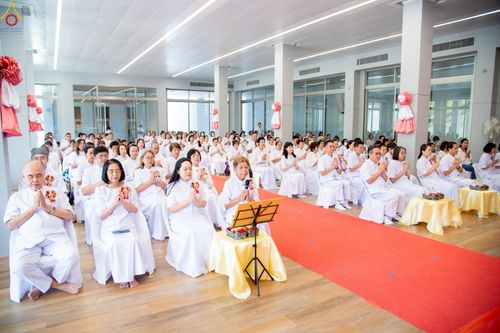 ภาพ No.249280:วันที่ 20 กันยายน พ.ศ. 2568 พิธีประดิษฐานรูปหล่อหลวงปู่วัดปากน้ำ ภาษีเจริญ ณ วิหารพระมงคลเทพมุนี (สด จนฺทสโร) ศูนย์ปฏิบัติธรรมภูเก็ต จ.ภูเก็ต