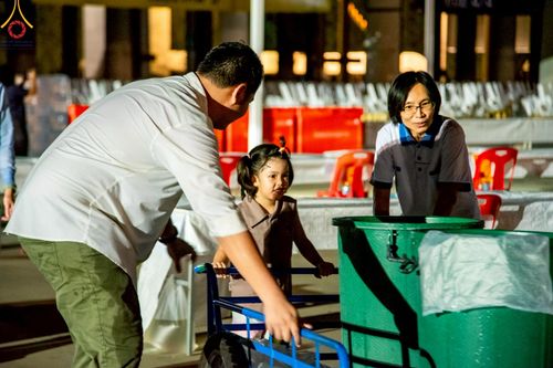 ภาพ No.218875:วันศุกร์ที่ 18 เมษายน พ.ศ. 2568 การเตรียมงานในลานธรรม , พระมหาธรรมกายเจดีย์ เพื่องานวันคุ้มครองโลก 22 เมษายน พ.ศ. 2568