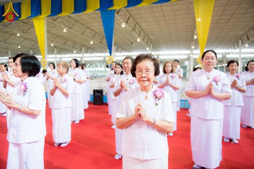 ภาพ No.261304:วันอาทิตย์ที่ 5 ตุลาคม พ.ศ. 2568 พิธีจุดเทียนใจ ไฟนิรันด์ อนันตชัย ณ สภาธรรมกายสากล วัดพระธรรมกาย